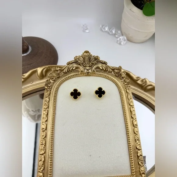 Lucky Alhambra Clover Earrings with Logo – Sterling Silver - Picture 1 of 9